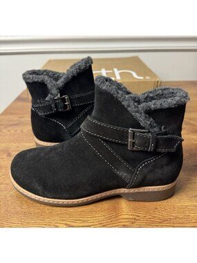 Earth Hutton Water Repellent Insulated Comfort Bootie Black Suede - 6.5 Medium